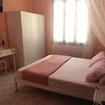 Old Town Rhapsody, Cosy 2-floor With Rooftop Bathtub, Bbq & Lounge Under Sun Umbrellas Σπίτι διακοπών