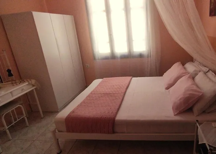 Old Town Rhapsody, Cosy 2-floor With Rooftop Bathtub, Bbq & Lounge Under Sun Umbrellas Дом отдыха Ретимно